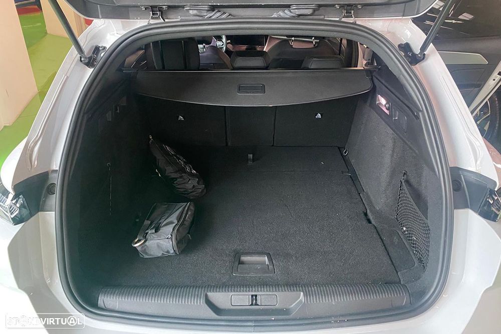 Peugeot 308 SW 1.2 PureTech GT EAT8 - 18