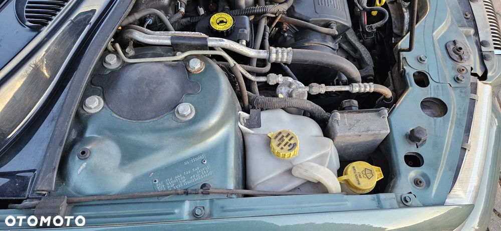 Chrysler Stratus - 27