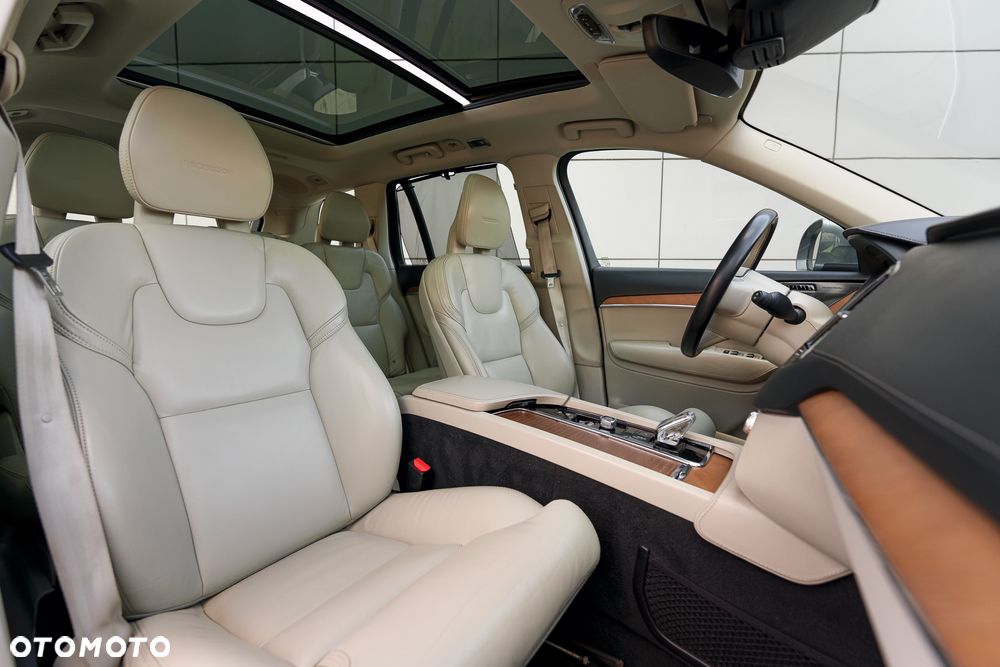 Volvo XC 90 B5 D AWD Inscription 7os - 16