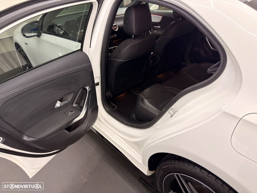 Mercedes-Benz A 250 Limousine e 8G-DCT AMG Line Advanced - 13