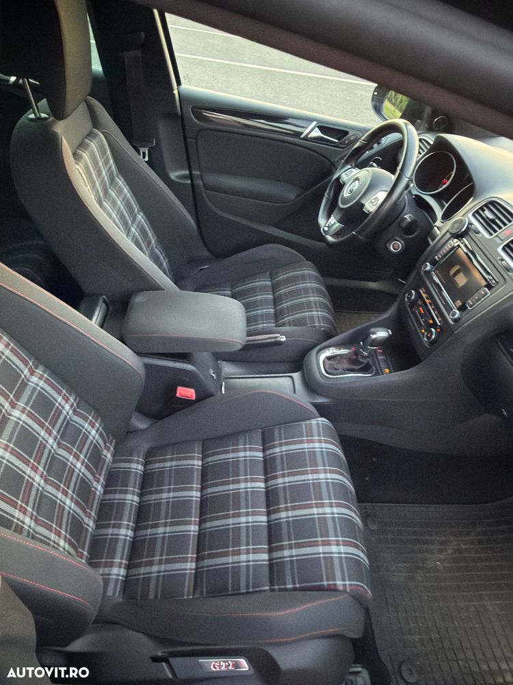 Volkswagen Golf 2.0 GTI DSG - 9
