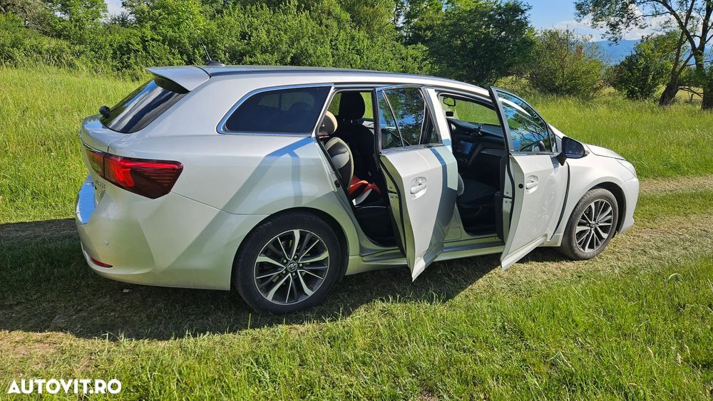 Toyota Avensis Touring Sports 1.8 Multidrive S Edition S+ - 2