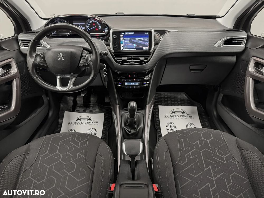 Peugeot 2008 PureTech 82 Style - 6