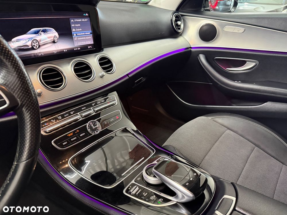 Mercedes-Benz Klasa E 220 d 9G-TRONIC - 30