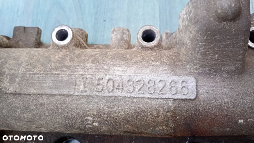 F.V 504328266 POKRYWA ZAWORÓW WAŁEK ROZRZĄDU 502270043 DUCATO 3.0  BOXER DUCATO  3.0 502270042 - 2
