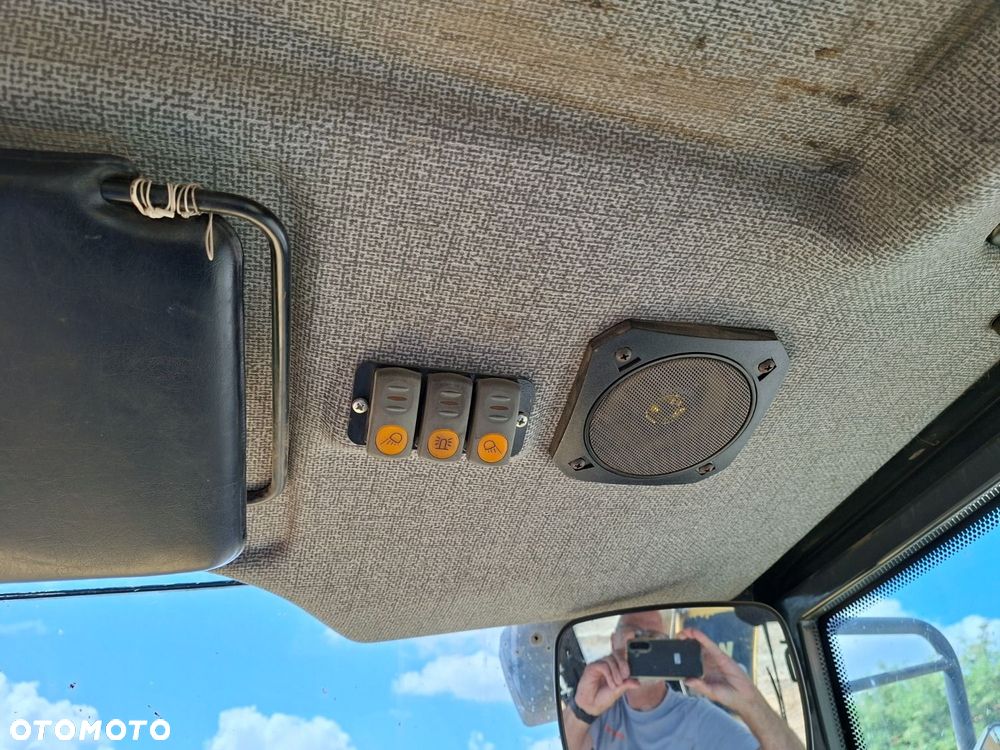 Komatsu Wb 97 R-5E0 4X4 - 30
