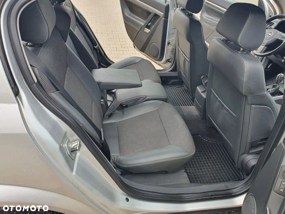 Opel Signum 1.8 - 10