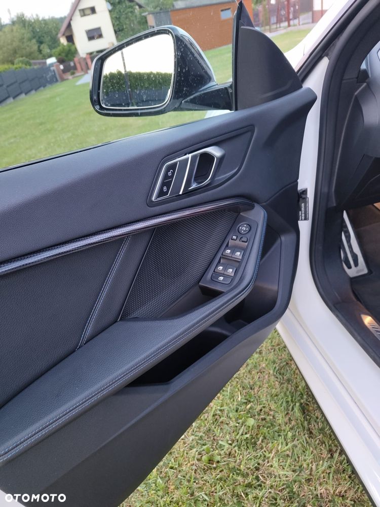 BMW Seria 2 218d GT M Sport sport - 28