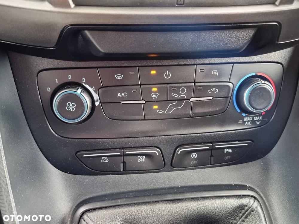 Ford Transit Connect - 11