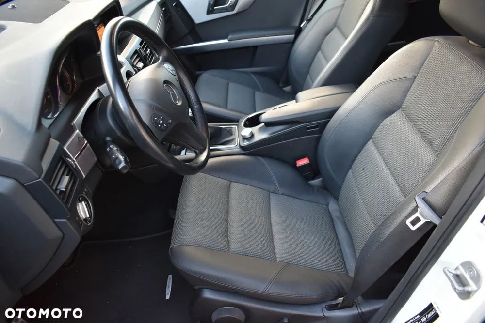 Mercedes-Benz GLK 220 CDI (BlueEFFICIENCY) - 15