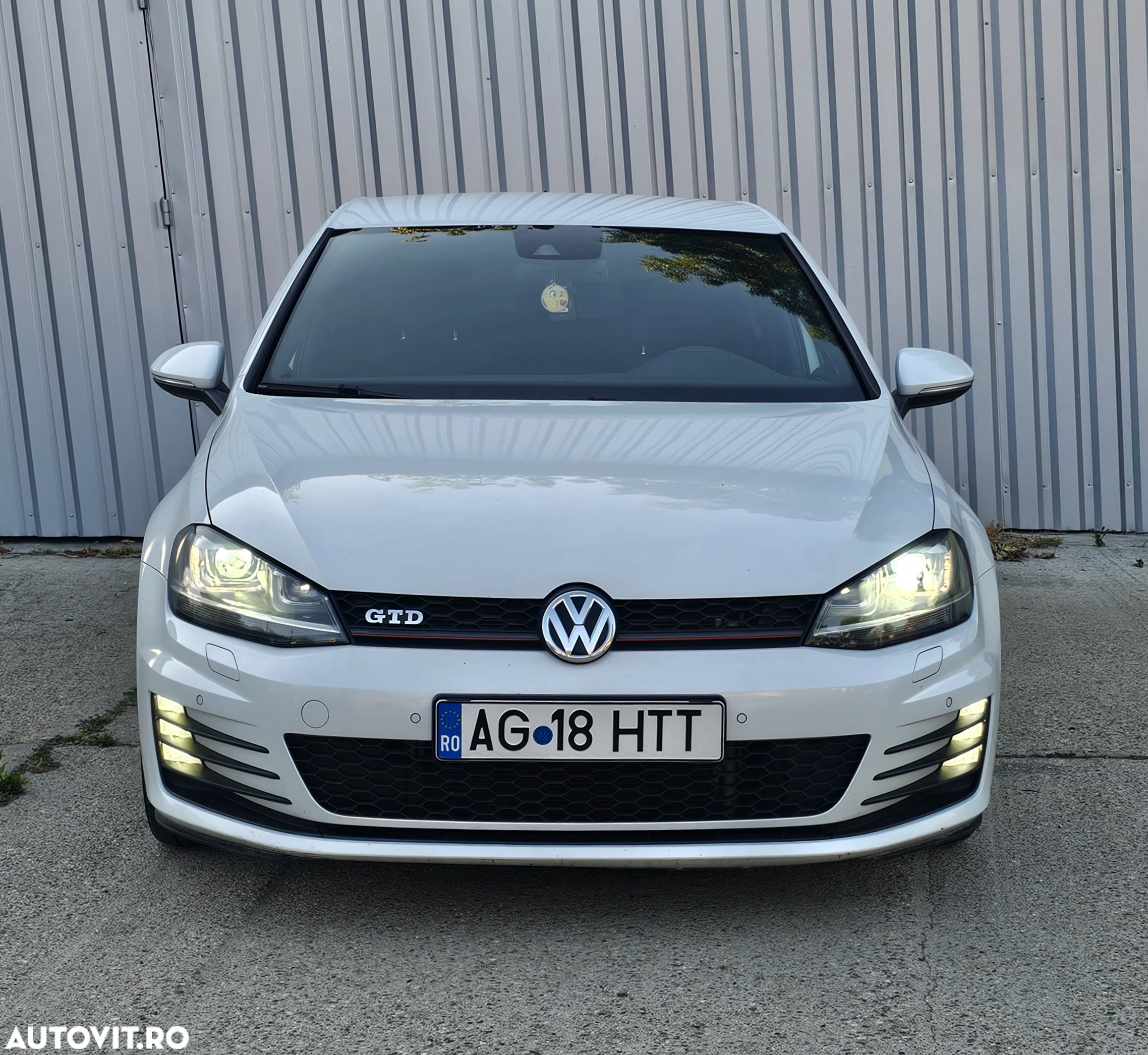 Volkswagen Golf 2.0 TDI DSG GTD - 2