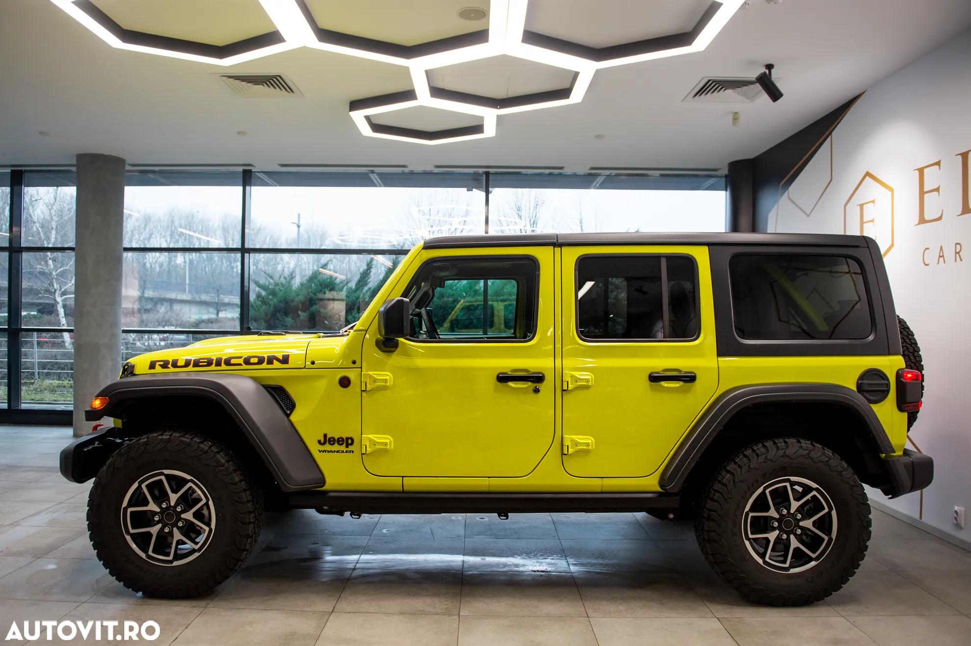 Jeep Wrangler - 4