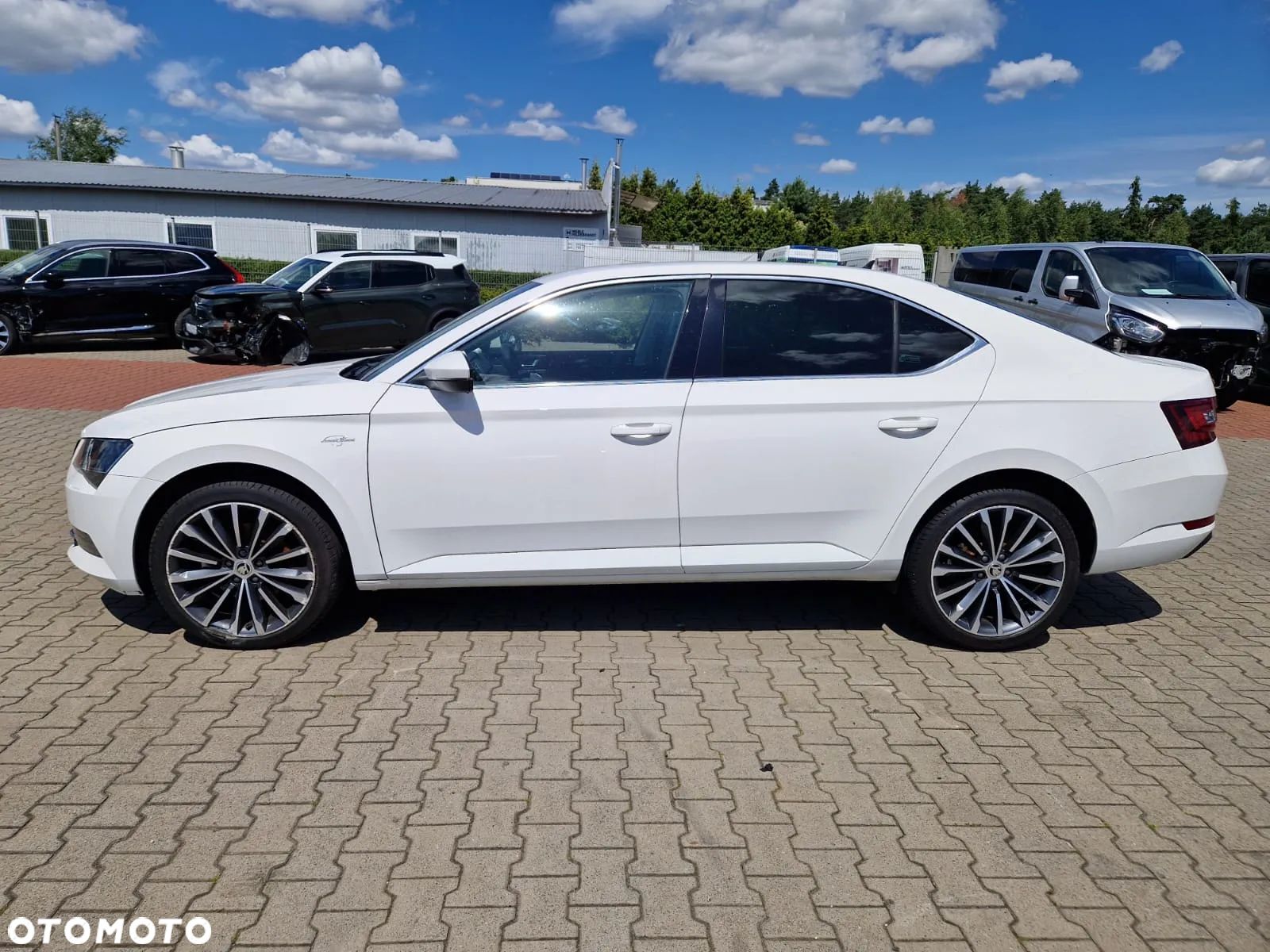 Skoda Superb 1.5 TSI ACT L&K - 1