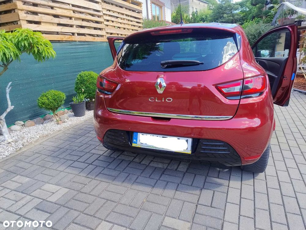 Renault Clio - 7
