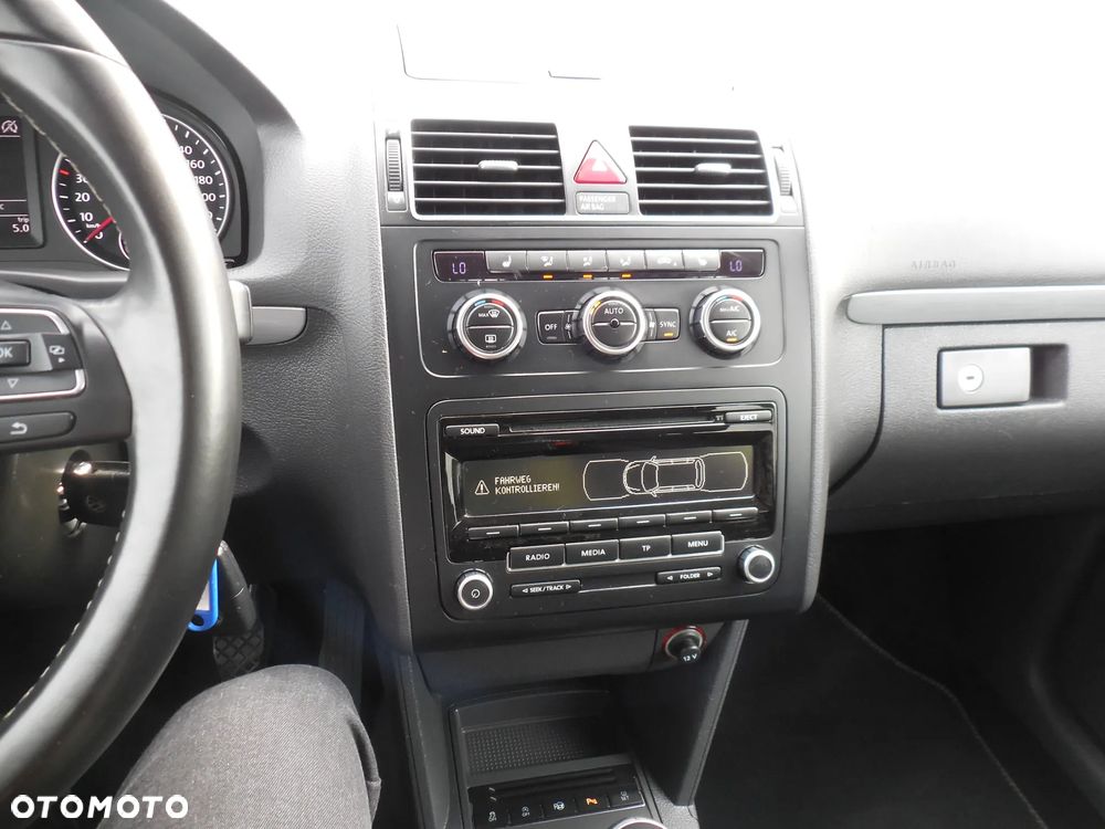 Volkswagen Touran 2.0 TDI DPF BlueMotion Technology Comfortline - 19