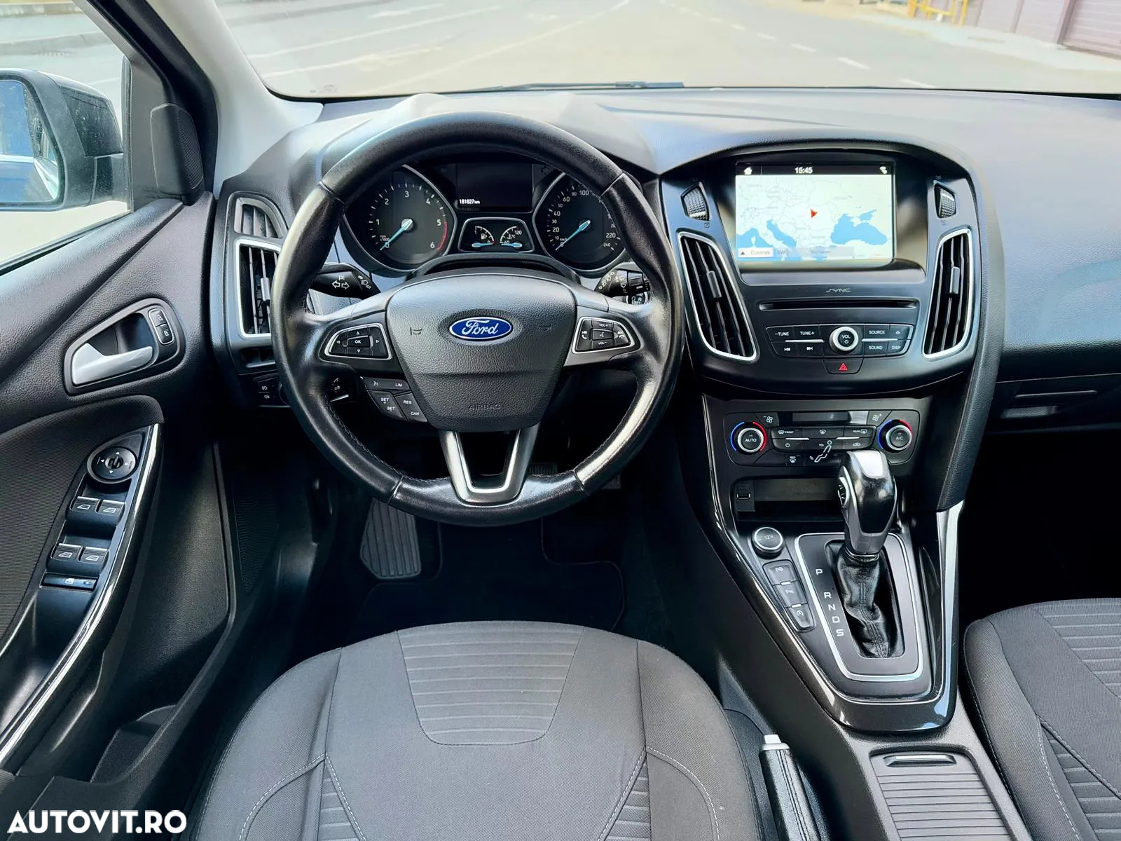 Ford Focus 1.5 EcoBlue Start-Stopp-System Aut. TITANIUM - 6