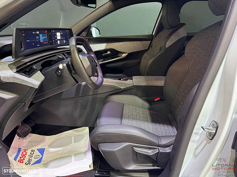 Peugeot 3008 1.2 Hybrid Allure e-DCS6 - 15