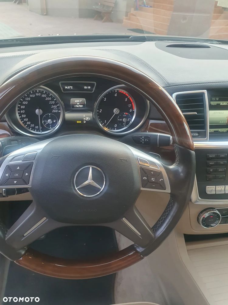 Mercedes-Benz ML 350 BlueTec 4-Matic - 13