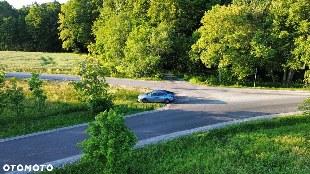 Hyundai Elantra 1.6 Modern - 12