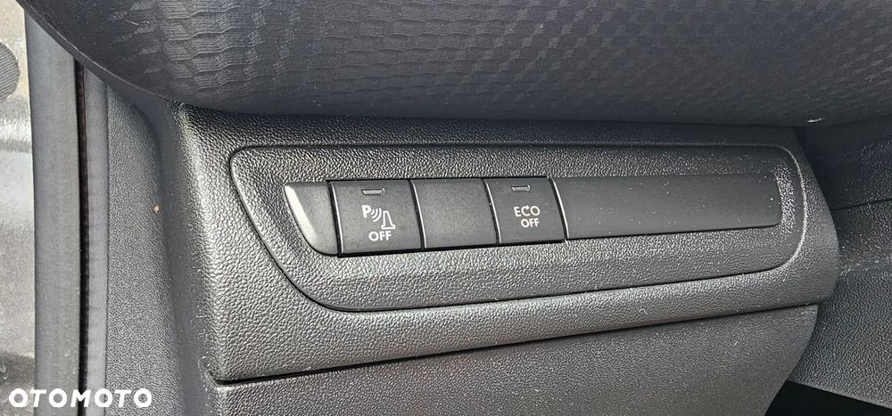 Peugeot 2008 PureTech 110 Stop&Start Allure - 32