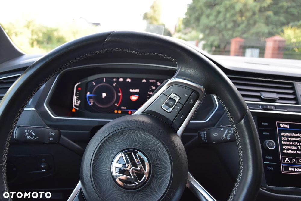 Volkswagen Tiguan Allspace 2.0 TDI R-Line DSG - 26