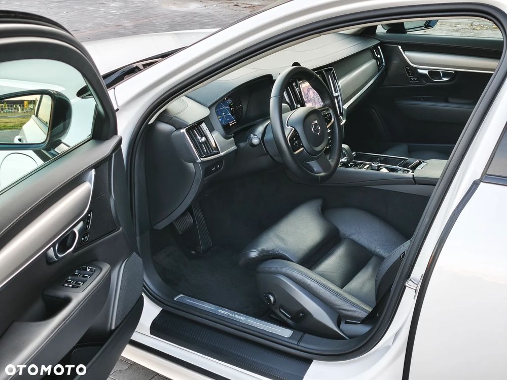 Volvo S90 T8 Recharge AWD Ultimate Dark - 28