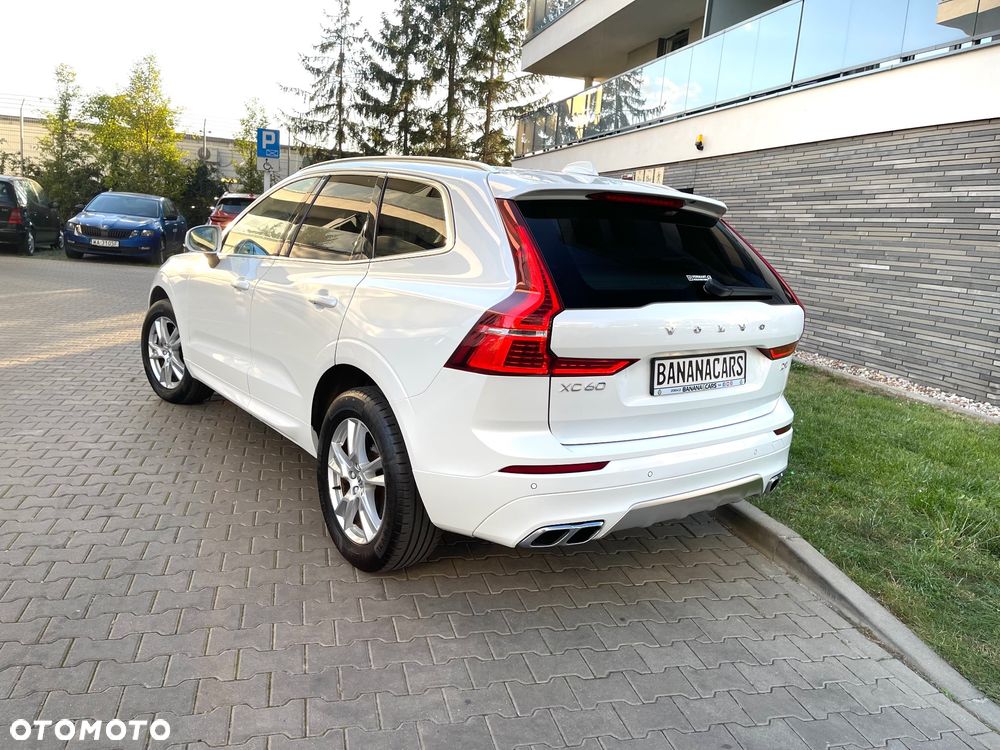 Volvo XC 60 D4 Momentum Pro - 4