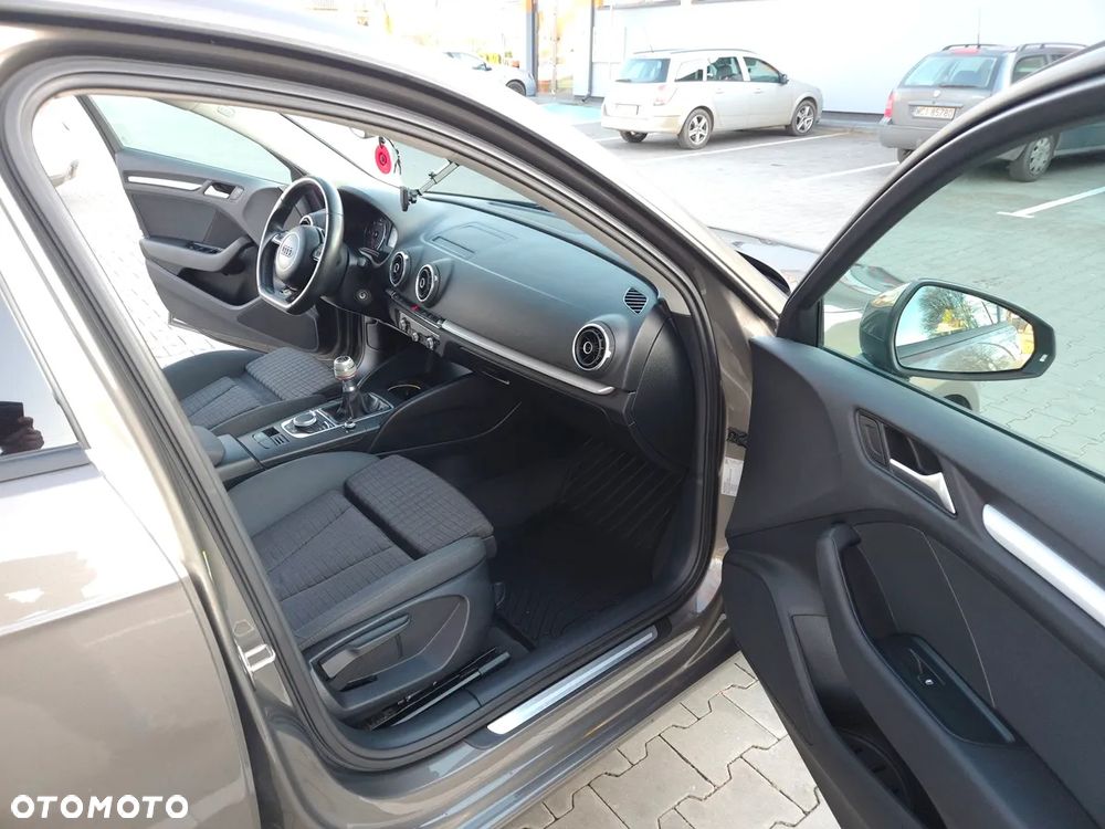 Audi A3 Sportback 1.6 TDI sport - 15