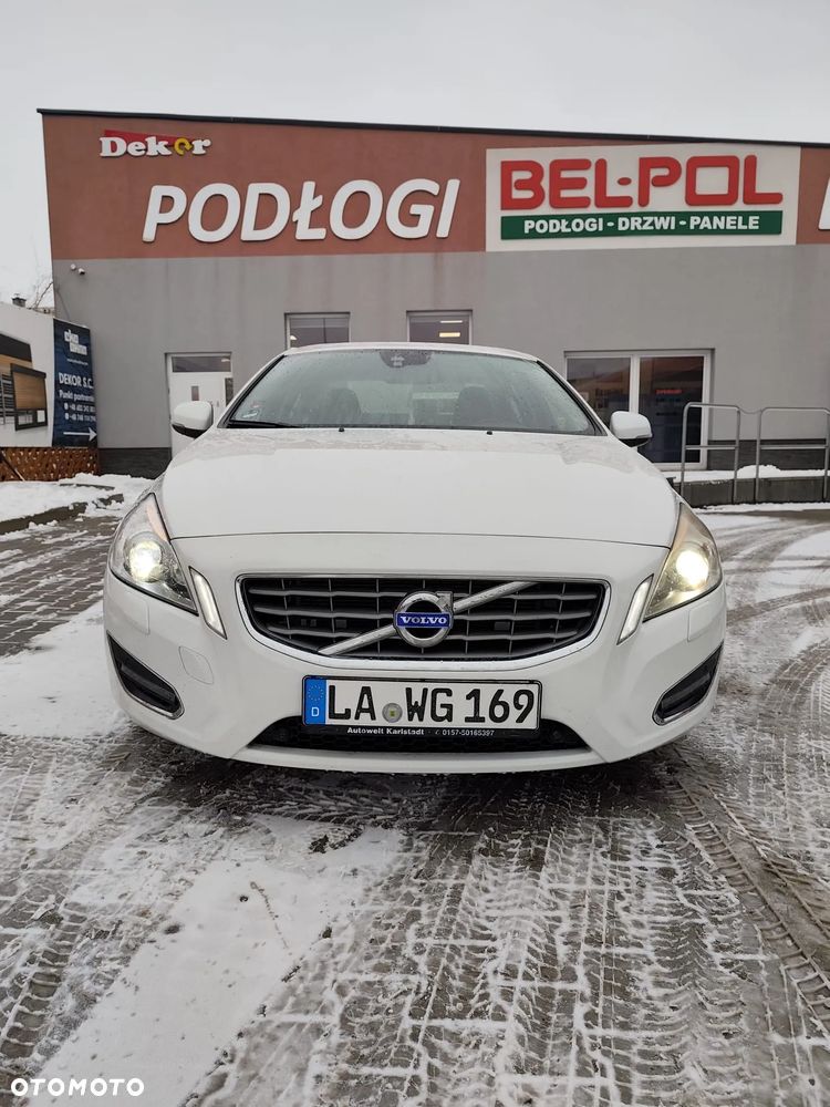 Volvo S60 D3 Geartronic Summum - 5