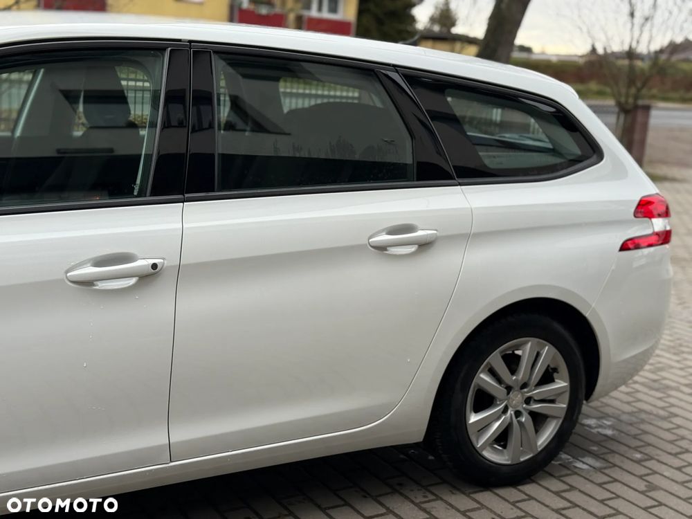 Peugeot 308 1.5 BlueHDi Active Pack Business S&S EAT8 - 19