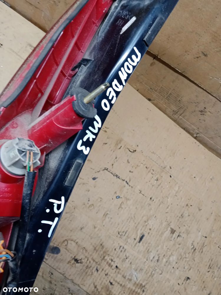 Lampa prawy tył tylna prawa Ford Mondeo MK3 Kombi 1S71-13404-C - 7