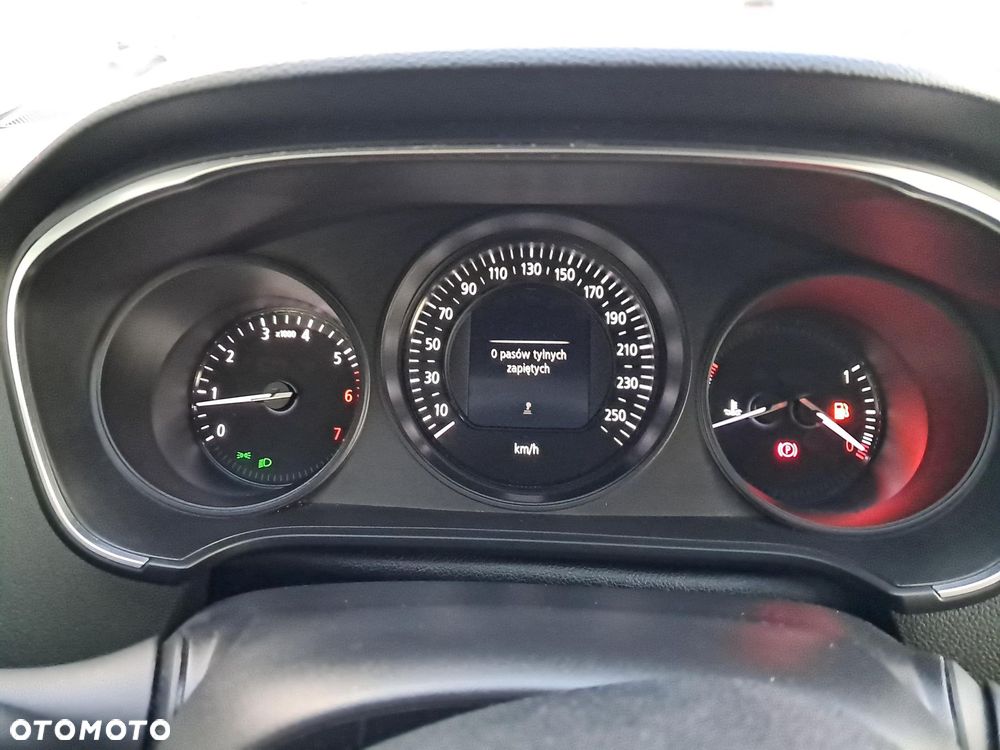 Renault Megane 1.6 SCe Zen - 21