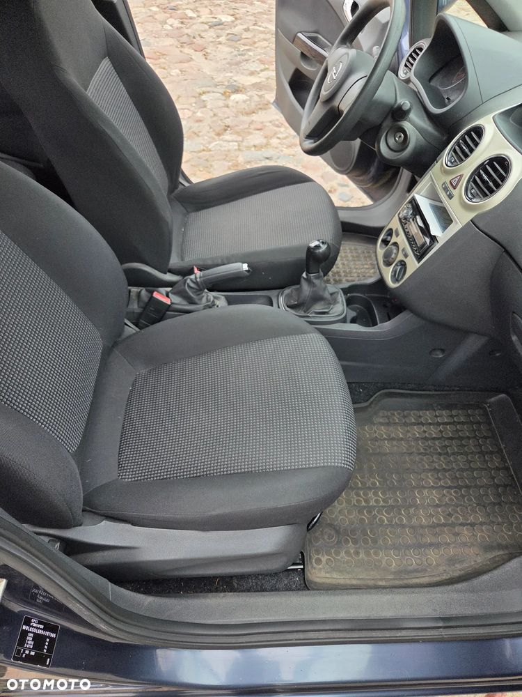 Opel Corsa 1.2 16V Essentia - 7