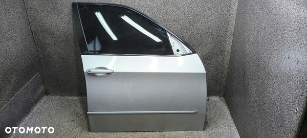 BMW X5 E70 drzwi prawe przednie klamka szyba listwa prawy przod 354/7 ORG