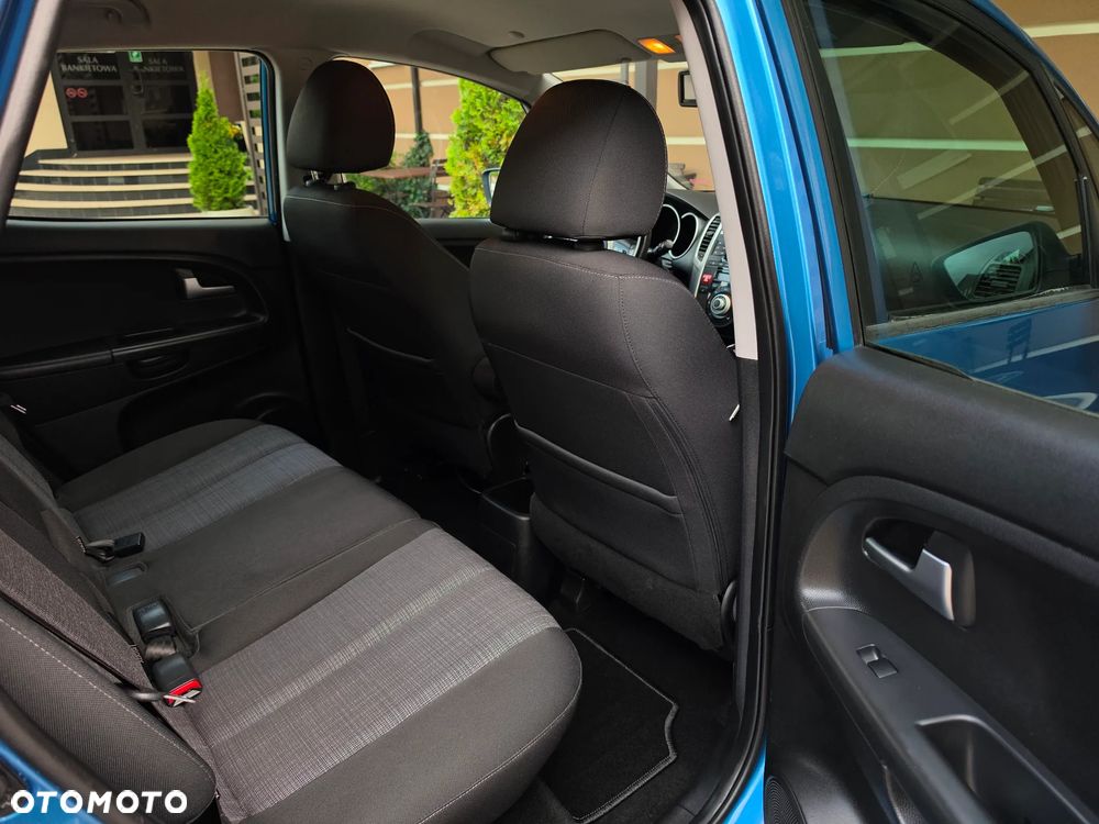 Kia Venga 1.4 CRDi 90 Attract - 39