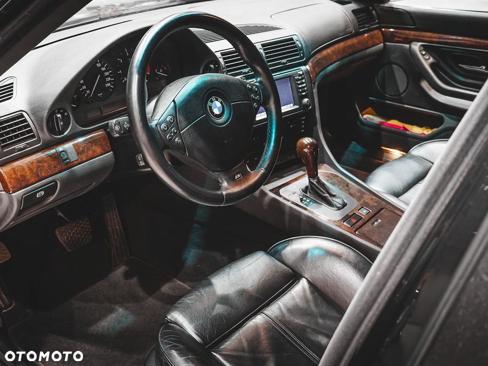 BMW Seria 7 - 4