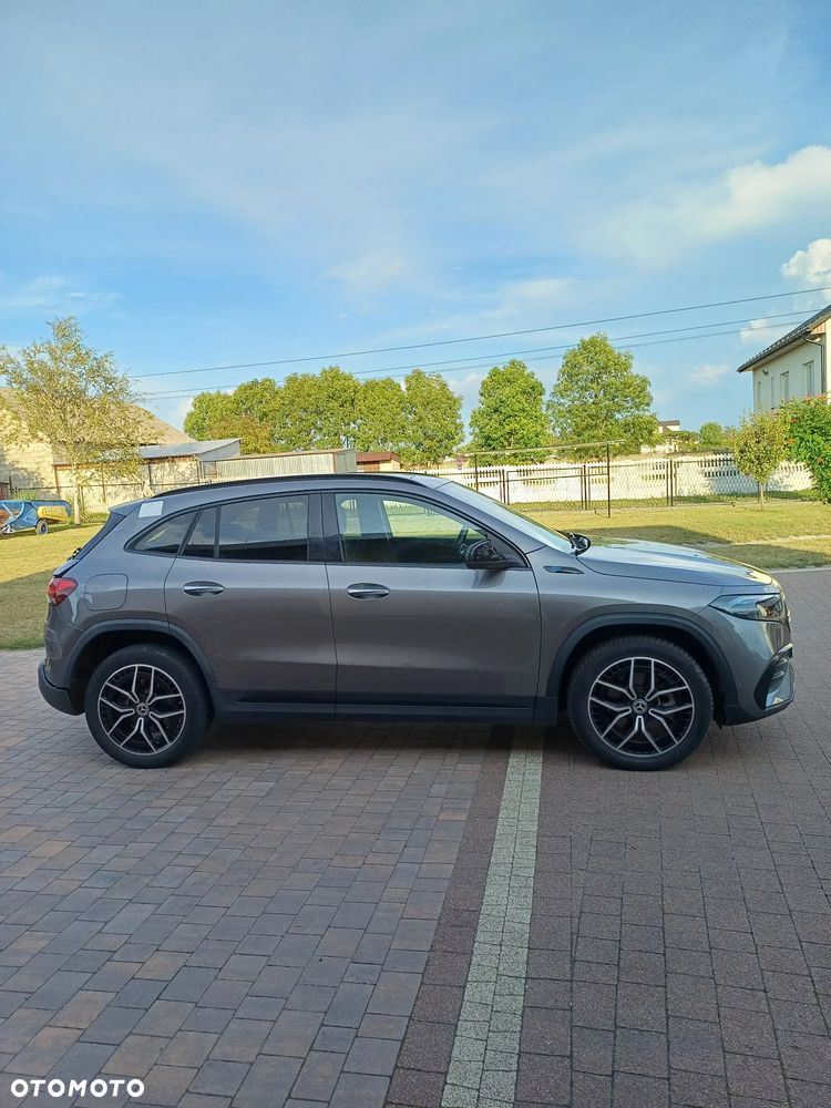 Mercedes-Benz EQA 250 AMG Line - 4