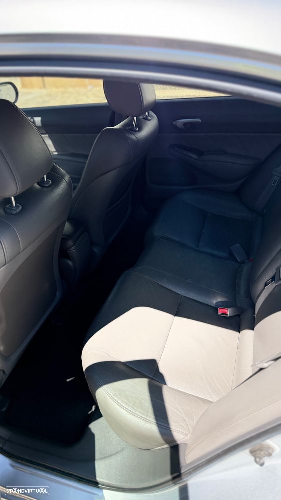 Honda Civic 1.3 DSI i-VTEC Hybrid Elegance - 6