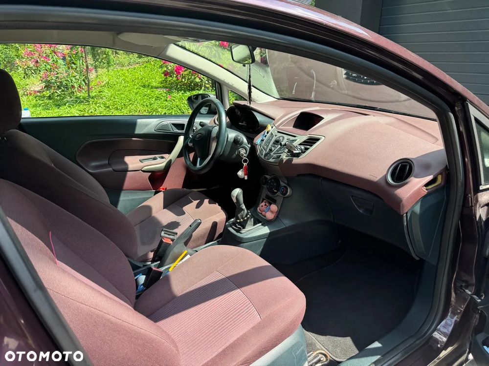 Ford Fiesta 1.6 TDCi DPF Ghia - 3