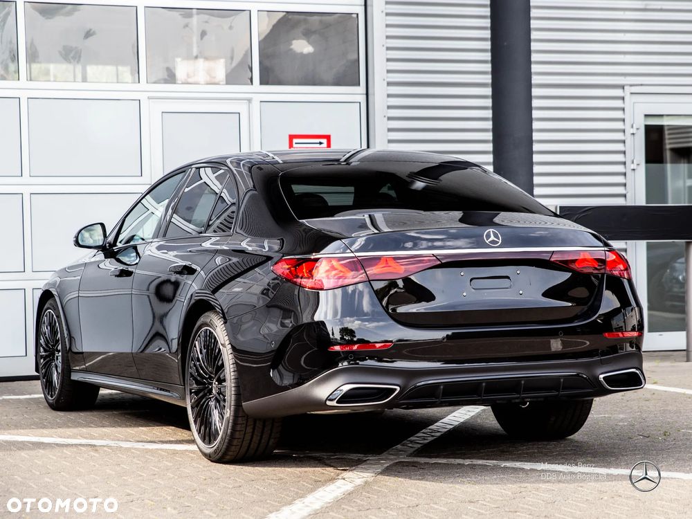 Mercedes-Benz Klasa E 220 d mHEV 4-Matic AMG 9G-Tronic - 5