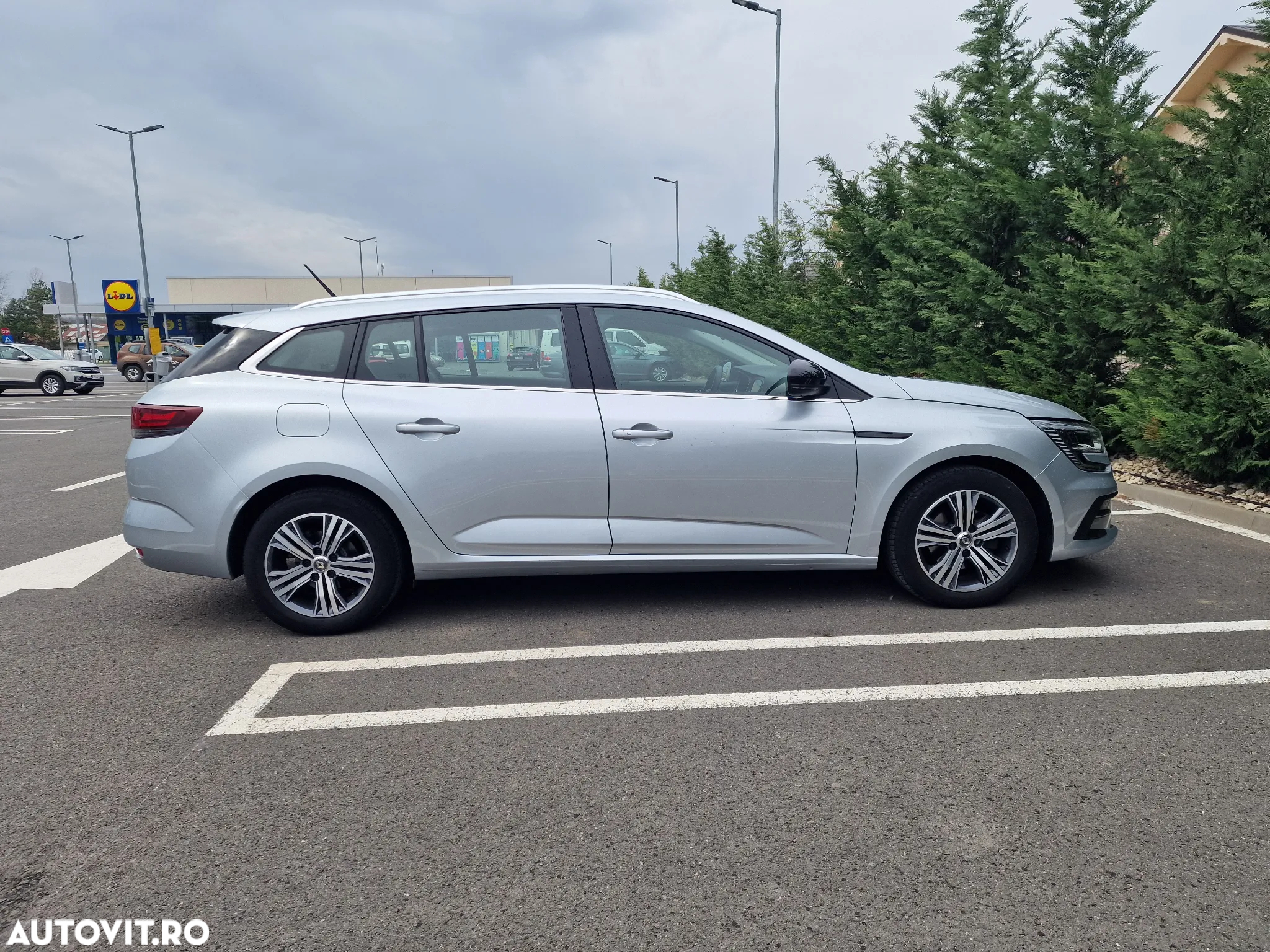 Renault Megane BLUE dCi 115 EDC INTENS - 12