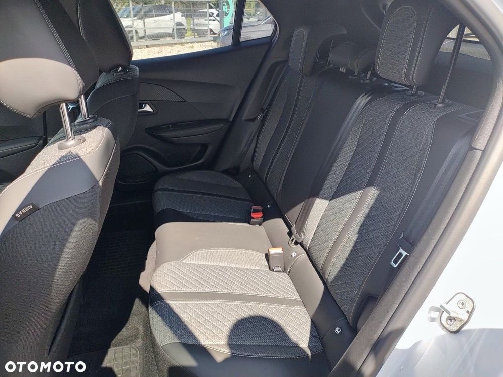 Peugeot 2008 1.2 PureTech Allure S&S EAT8 - 13