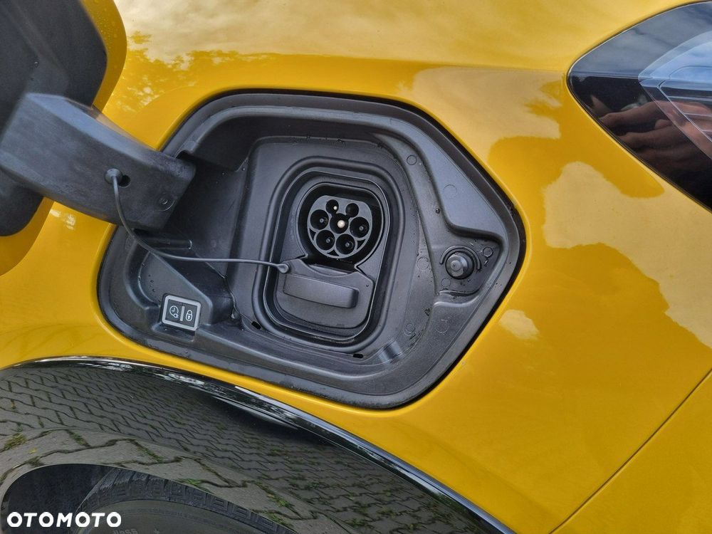 Peugeot 208 - 10