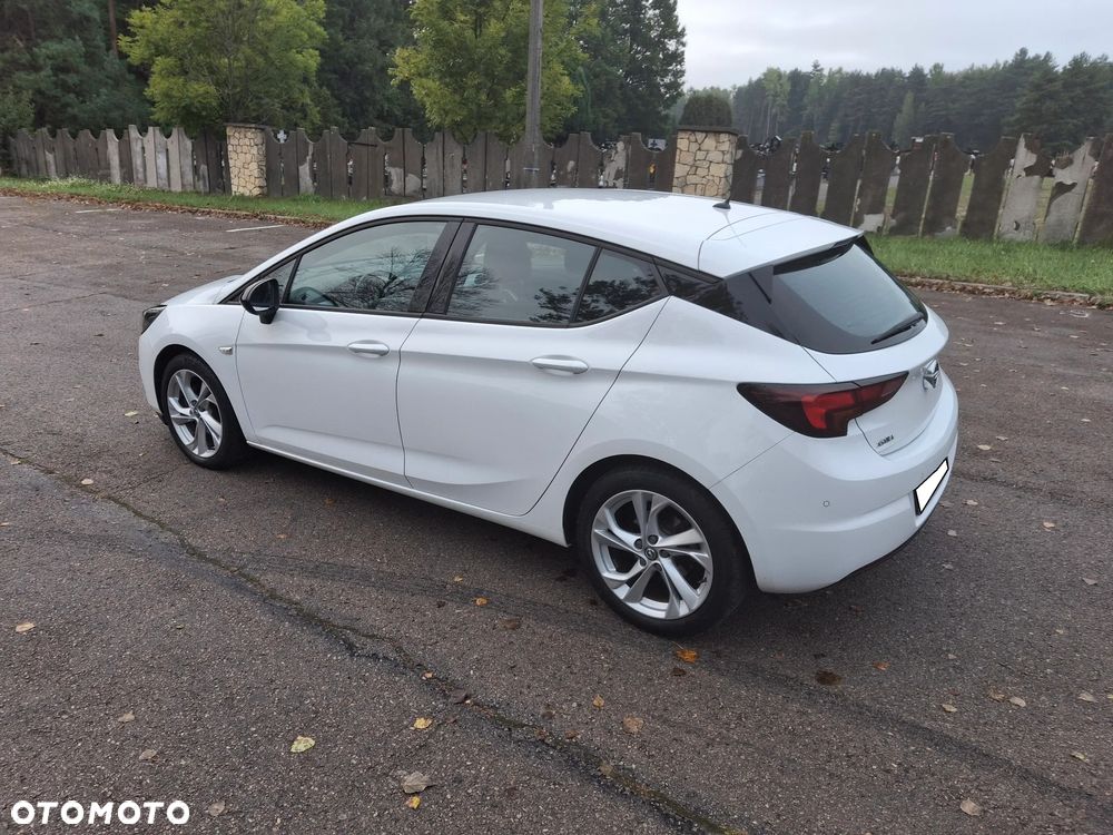 Opel Astra V 1.2 T GS Line S&S - 11