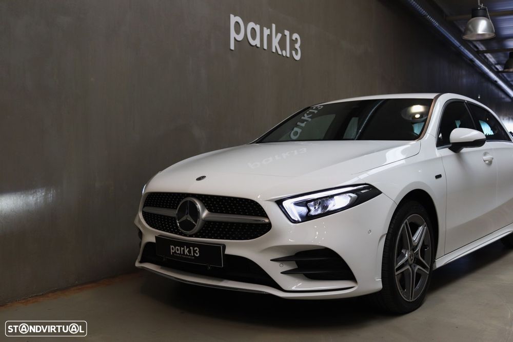 Mercedes-Benz A 250 e AMG Line - 54