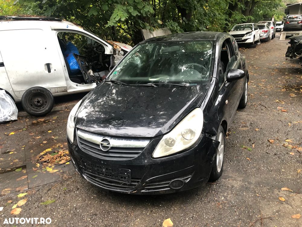 Dezmembrez Opel Corsa D coupe negru benzina 1,2 2007 - 3