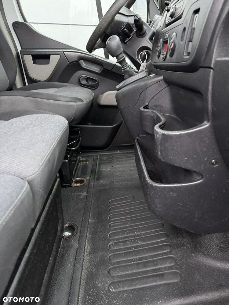 Renault Master - 13