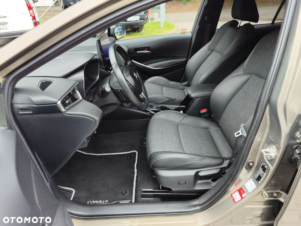 Toyota Corolla 2.0 Hybrid Style - 16