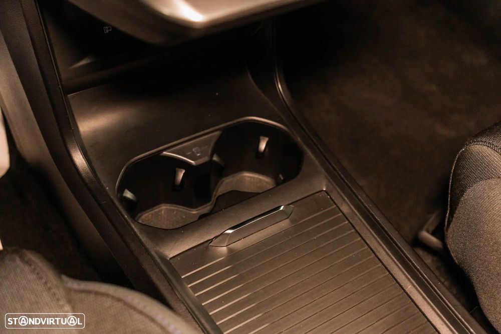 MG MG4 64 kWh Comfort - 28