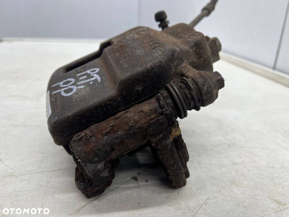 Zacisk hamulcowy Chrysler PT Cruiser 00-10r. 2.2 CRD prawy przedni jarzmo prawy przód - 4